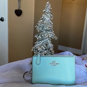 Coach Small Wristlet w/Inner Divider Dual Corner Single Zip w/Keychain